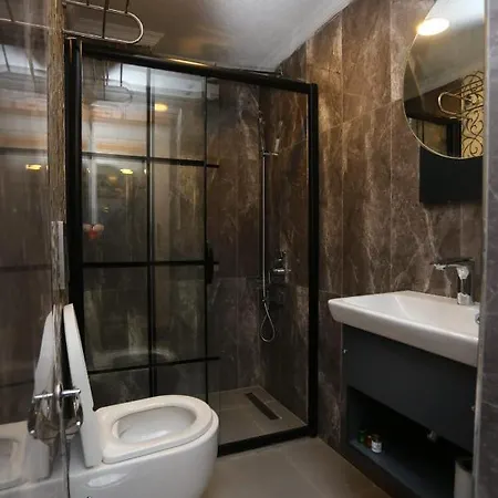 מלון דירות Cozy 1-Bedroom, Istiklal St In Heart Of Taksim Istanbul איסטמבול