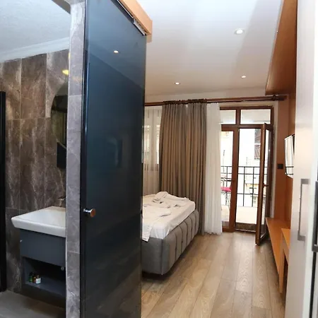 Cozy 1-Bedroom, Istiklal st in heart of Taksim Istanbul Apart Otel