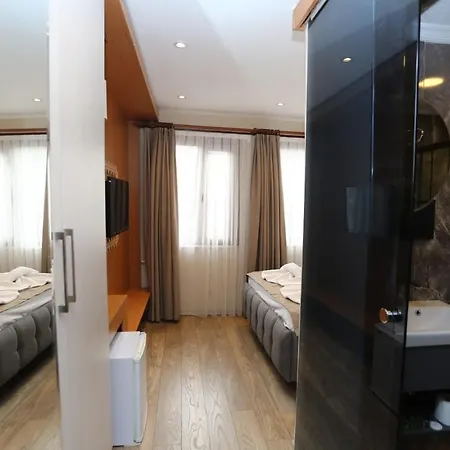 Apart Otel Cozy 1-Bedroom, Istiklal st in heart of Taksim Istanbul